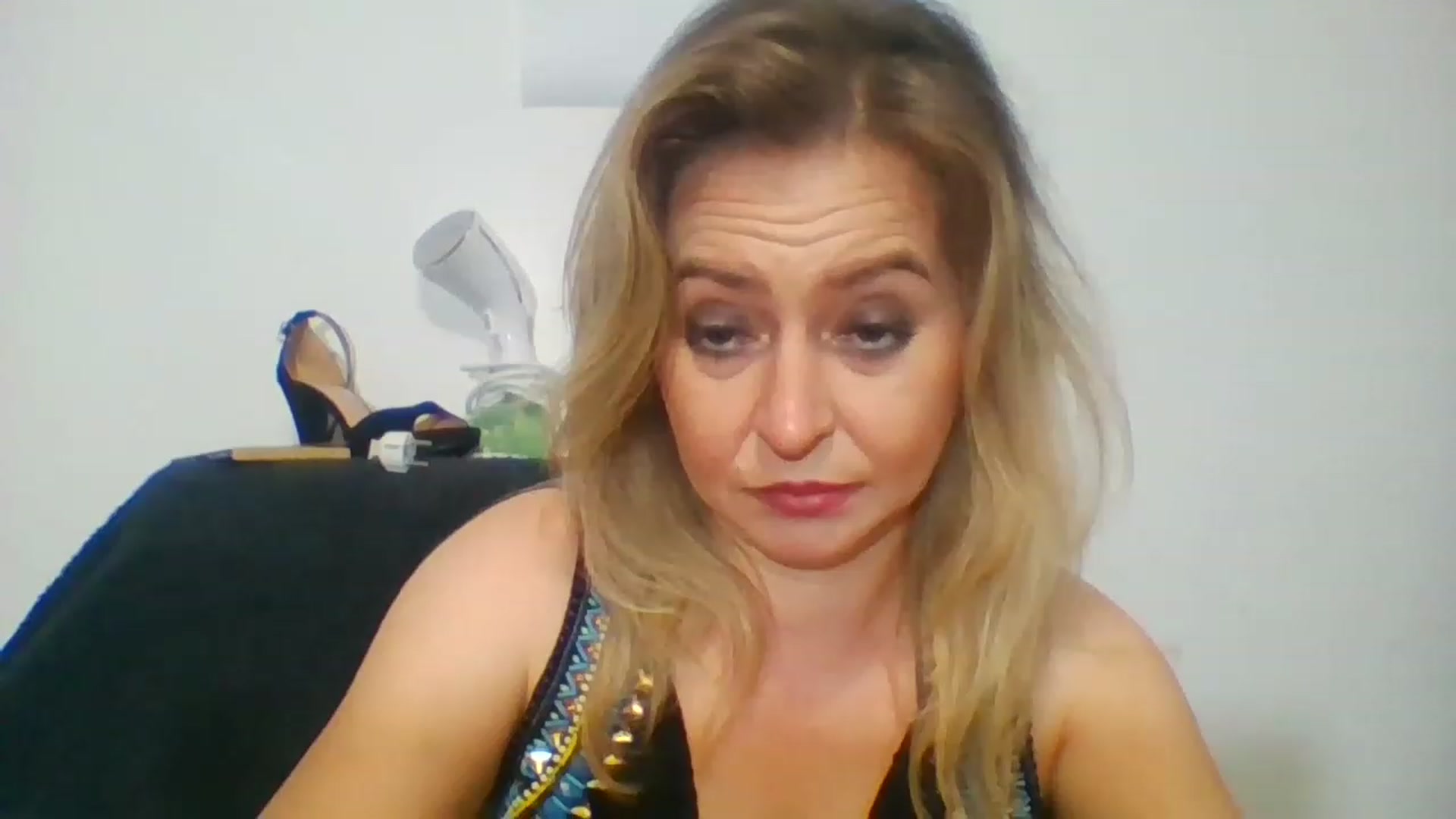 Gallery image thumbnail from born_to_sin's myfreecams stream on, 06/18/2023, 19:16 image 13 of 20