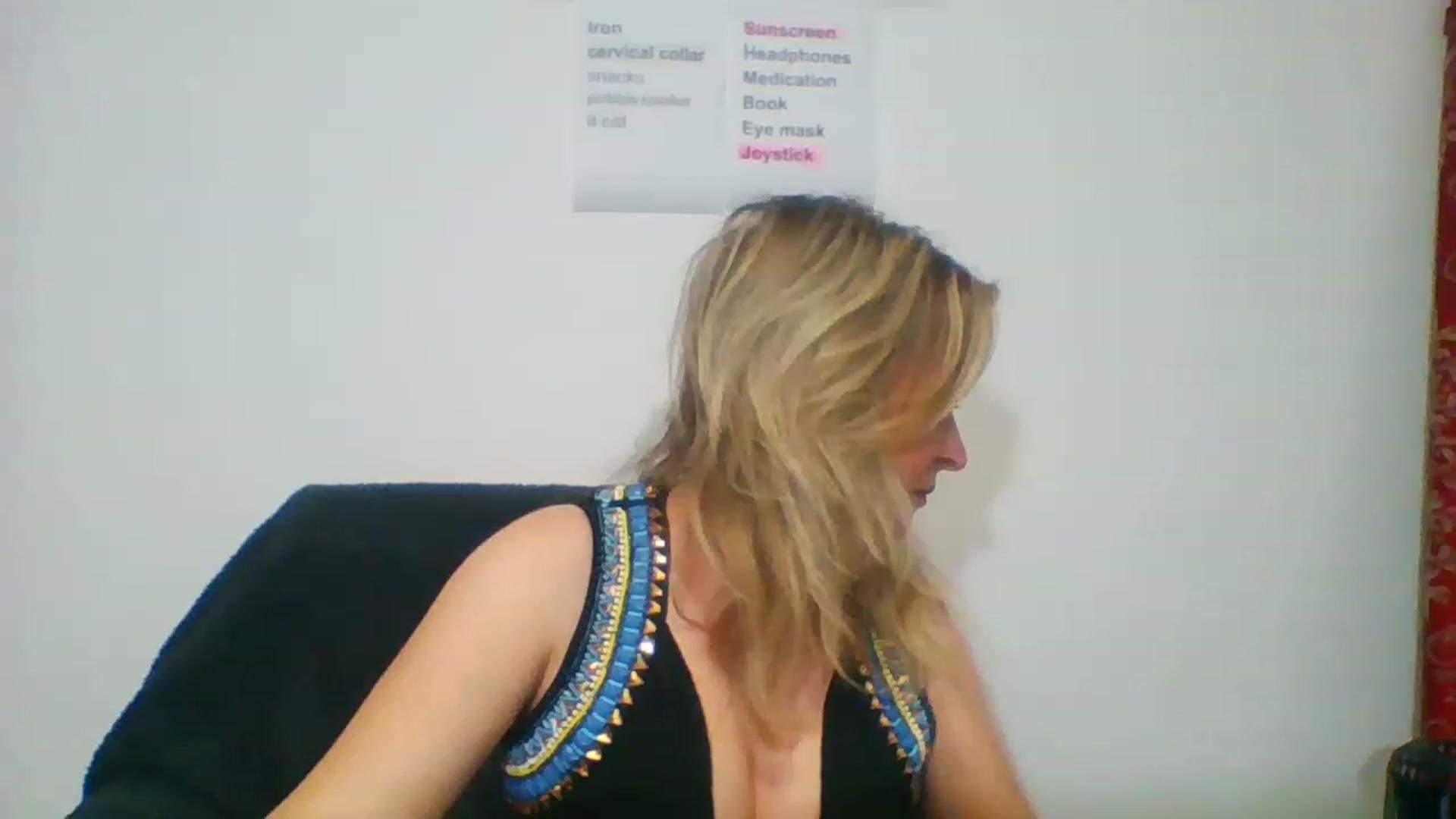 Gallery image thumbnail from born_to_sin's myfreecams stream on, 06/18/2023, 19:16 image 18 of 20