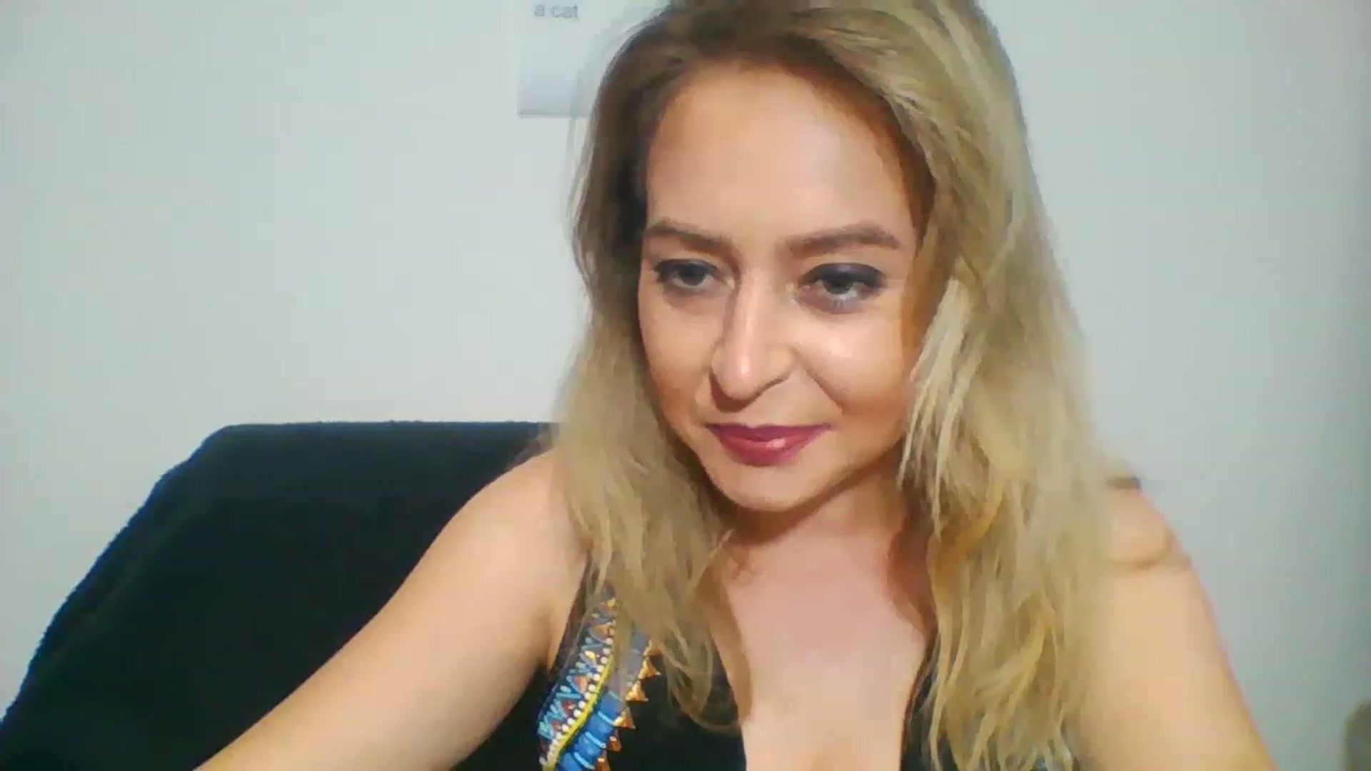 Gallery image thumbnail from born_to_sin's myfreecams stream on, 06/18/2023, 19:16 image 2 of 20