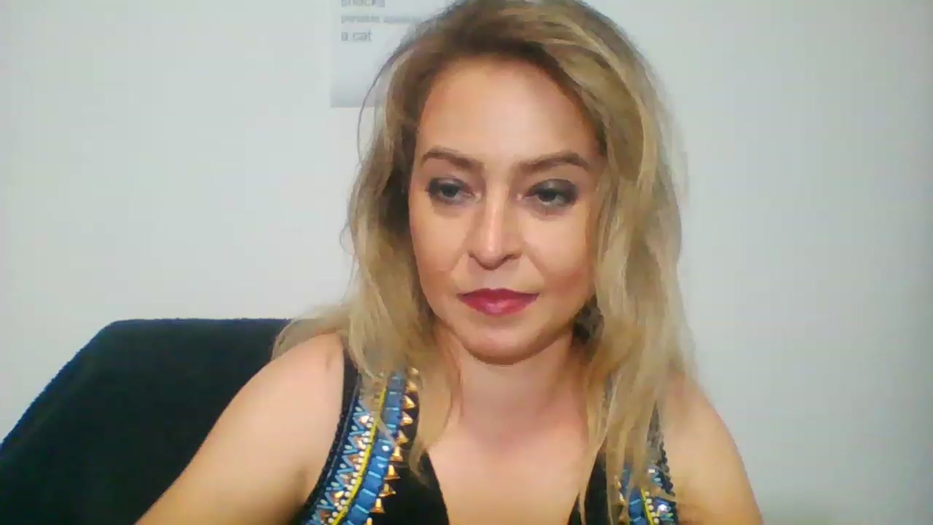 Gallery image thumbnail from born_to_sin's myfreecams stream on, 06/18/2023, 19:16 image 10 of 20