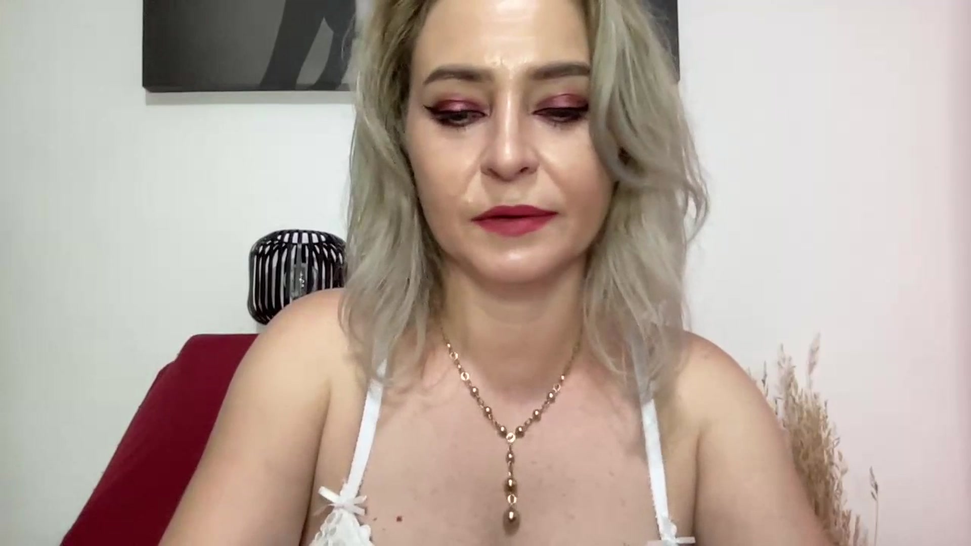 Gallery image thumbnail from born_to_sin's myfreecams stream on, 07/14/2023, 13:02 image 12 of 20