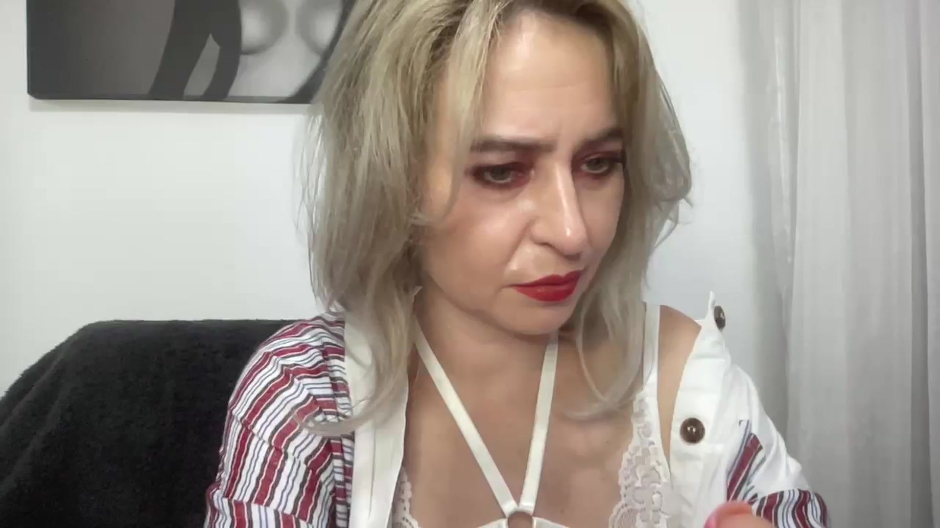 Gallery image thumbnail from born_to_sin's myfreecams stream on, 08/04/2023, 11:40 image 5 of 20
