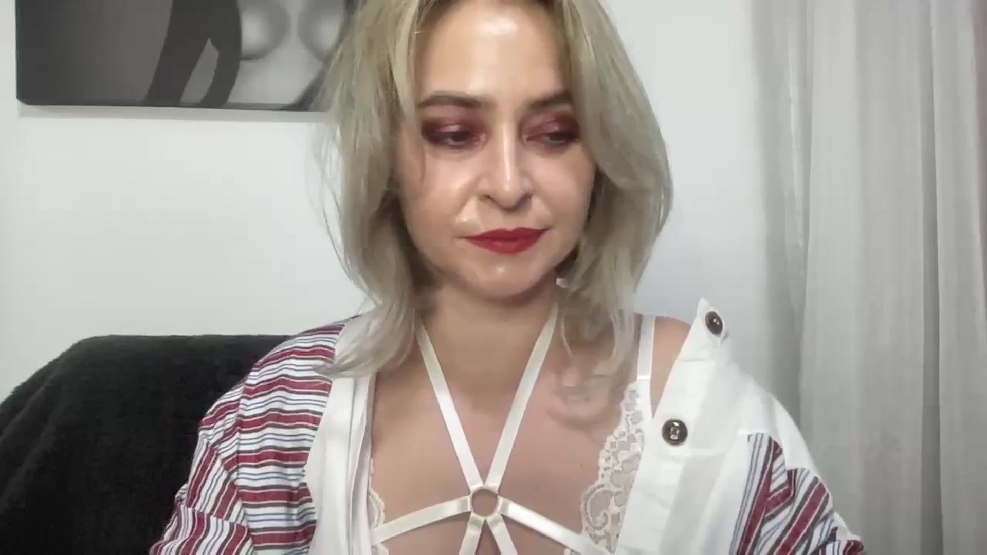 Gallery image thumbnail from born_to_sin's myfreecams stream on, 08/04/2023, 11:40 image 2 of 20