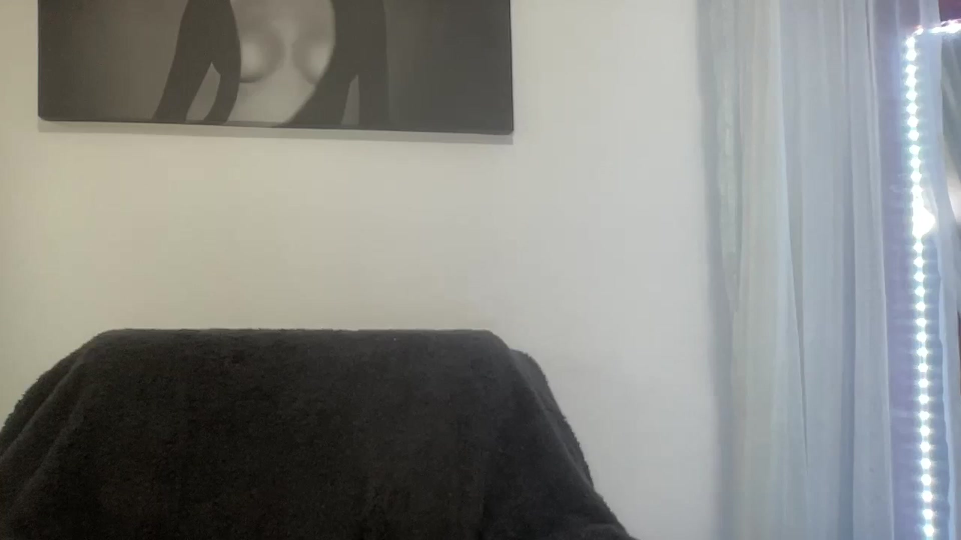 Gallery image thumbnail from born_to_sin's myfreecams stream on, 08/04/2023, 11:40 image 12 of 20