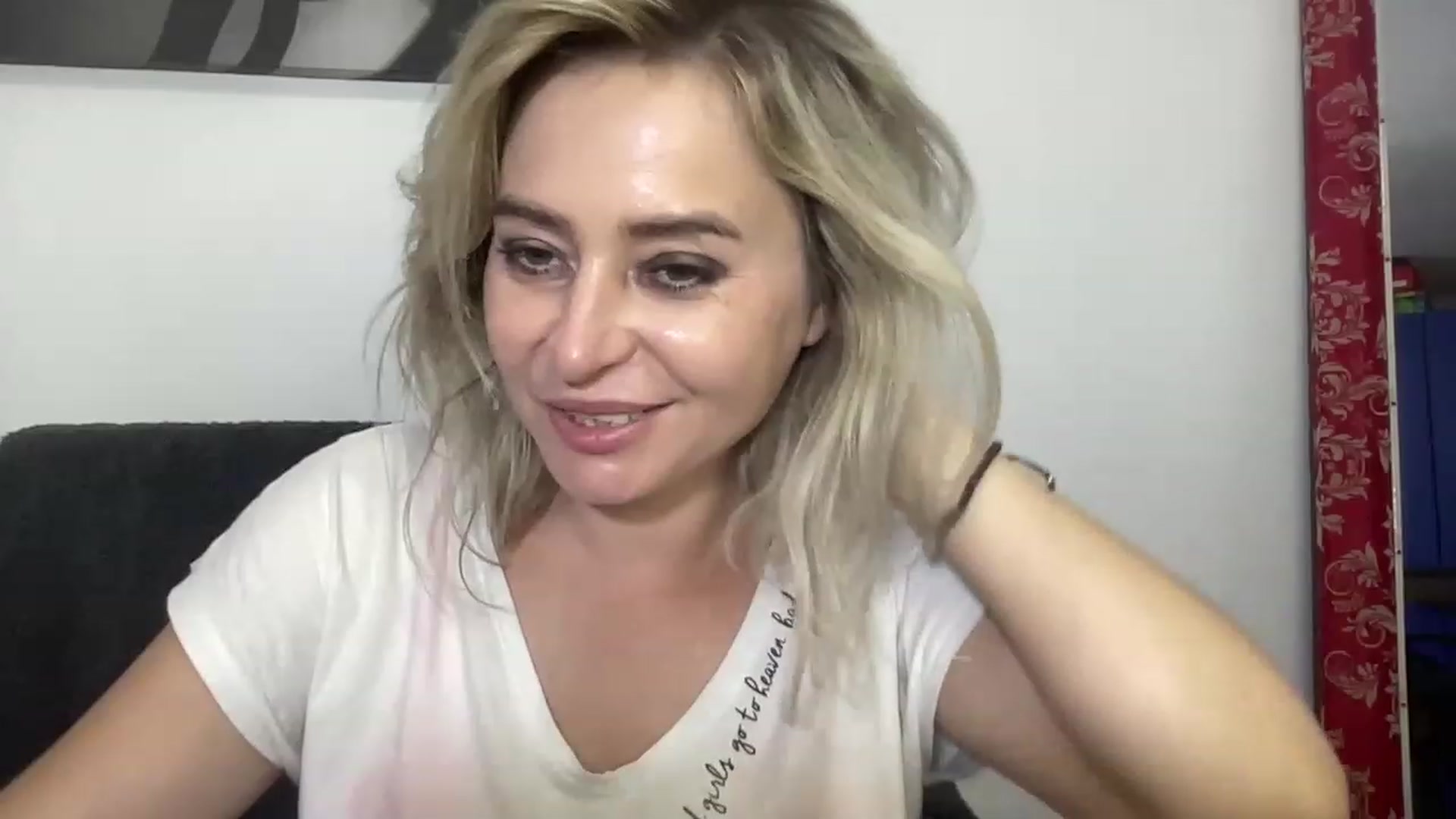 Gallery image thumbnail from born_to_sin's myfreecams stream on, 08/19/2023, 13:41 image 8 of 20