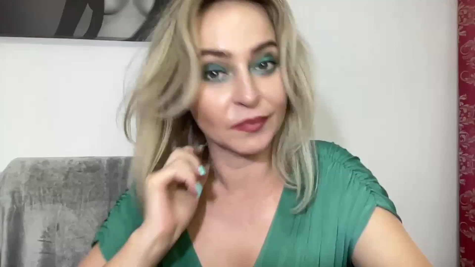 Gallery image thumbnail from born_to_sin's myfreecams stream on, 08/21/2023, 13:03 image 14 of 20