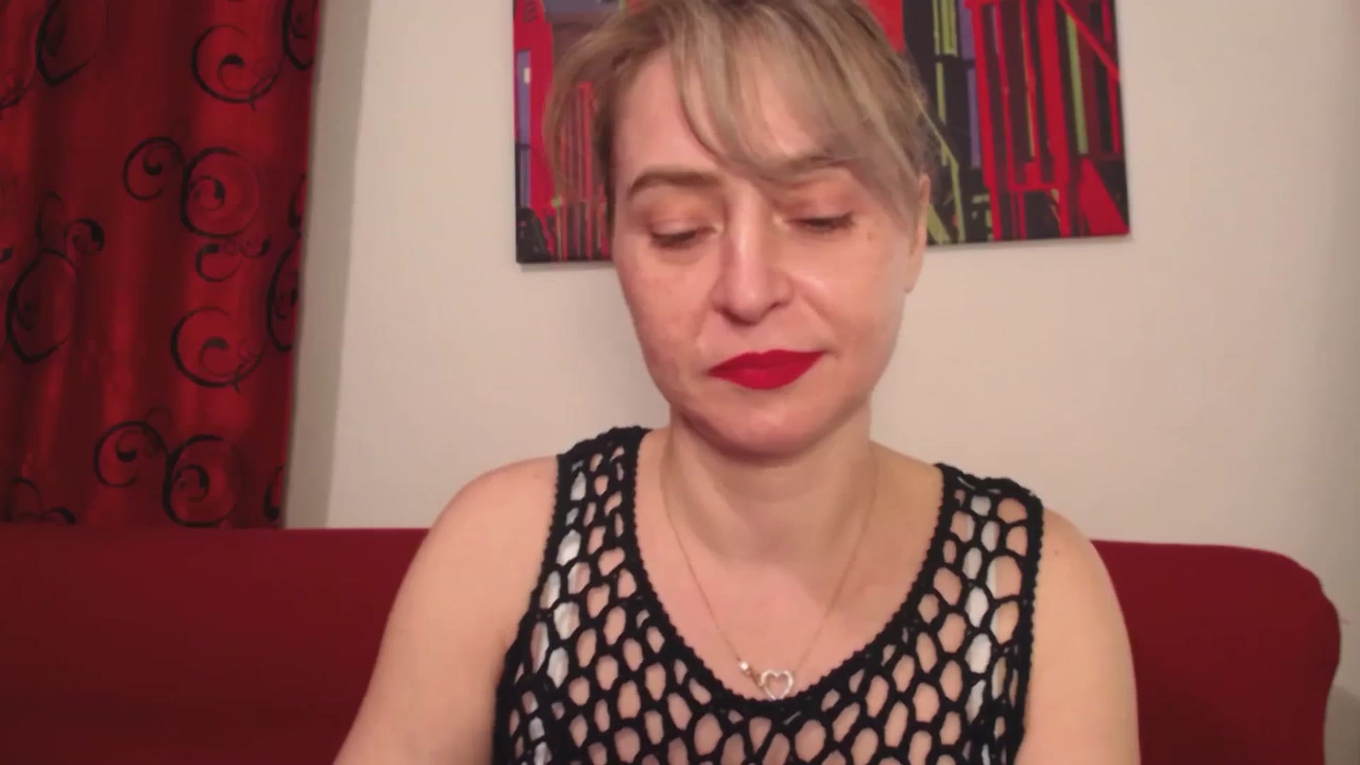 Gallery image thumbnail from born_to_sin's myfreecams stream on, 04/14/2024, 16:36 image 15 of 20
