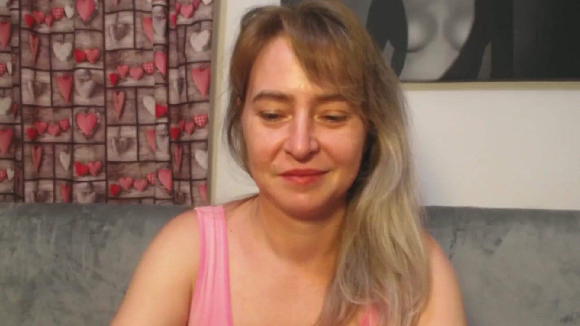 Gallery image thumbnail from born_to_sin's myfreecams stream on, 08/25/2024, 14:43 image 18 of 20
