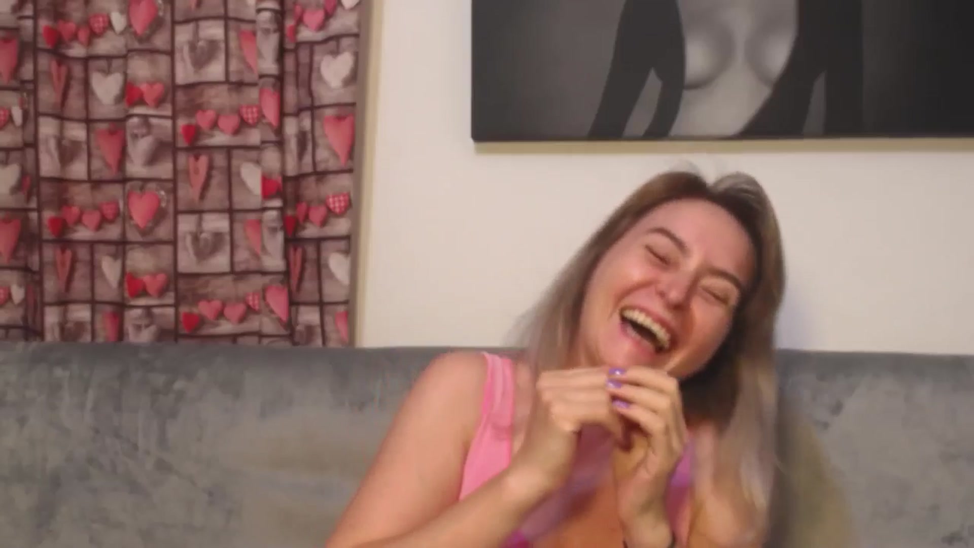 Gallery image thumbnail from born_to_sin's myfreecams stream on, 08/25/2024, 14:43 image 9 of 20