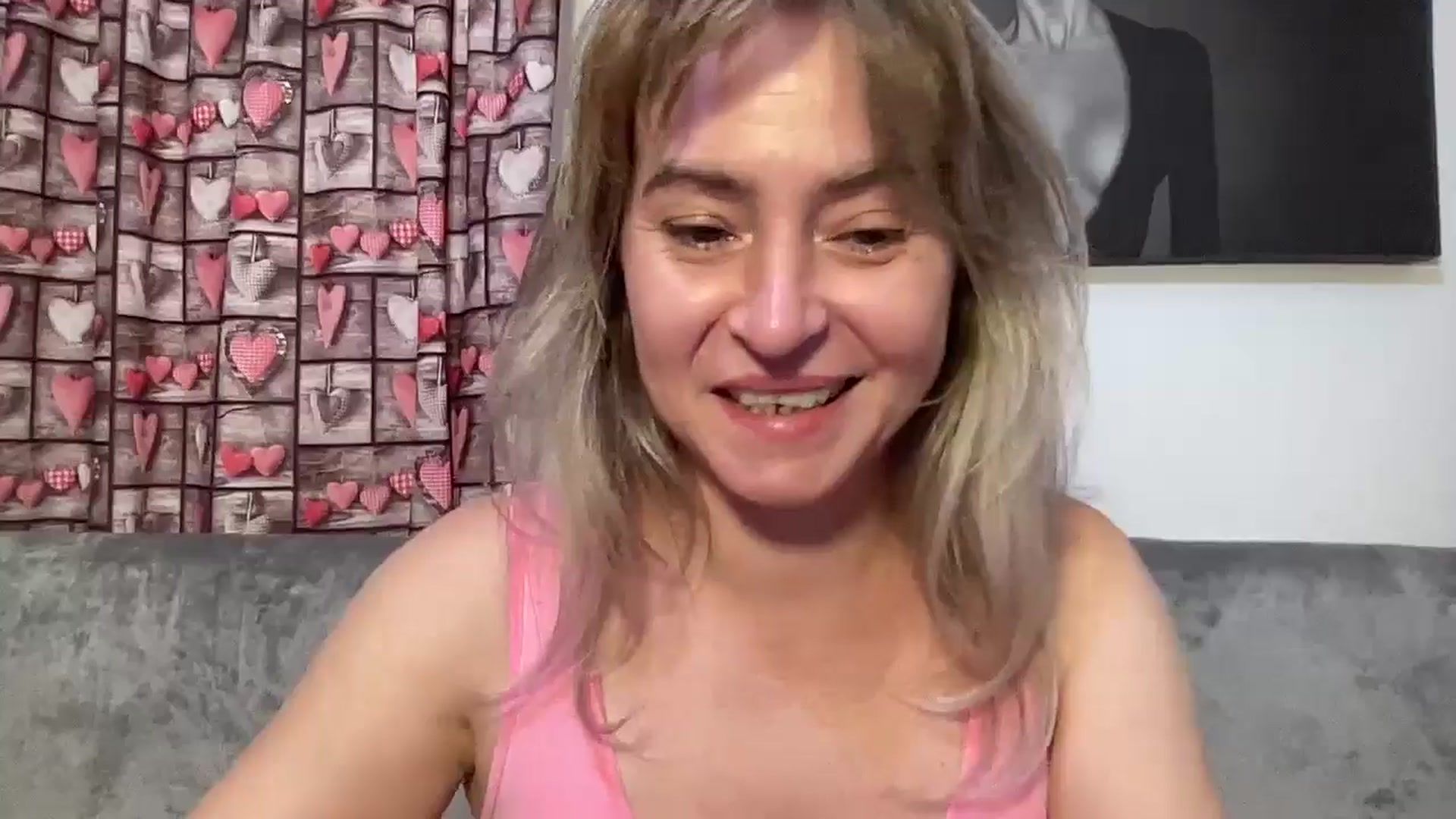 Gallery image thumbnail from born_to_sin's myfreecams stream on, 08/25/2024, 17:04 image 9 of 20