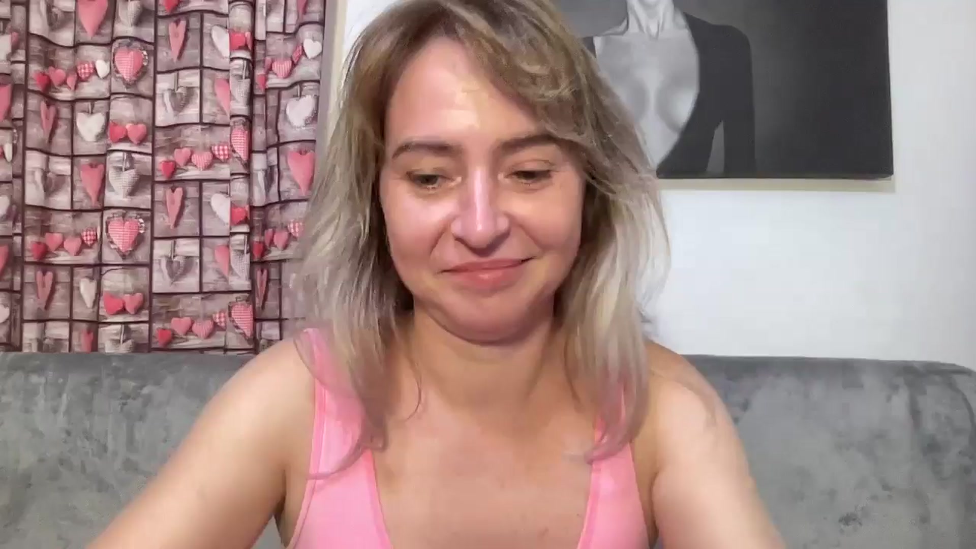 Gallery image thumbnail from born_to_sin's myfreecams stream on, 08/25/2024, 17:04 image 15 of 20