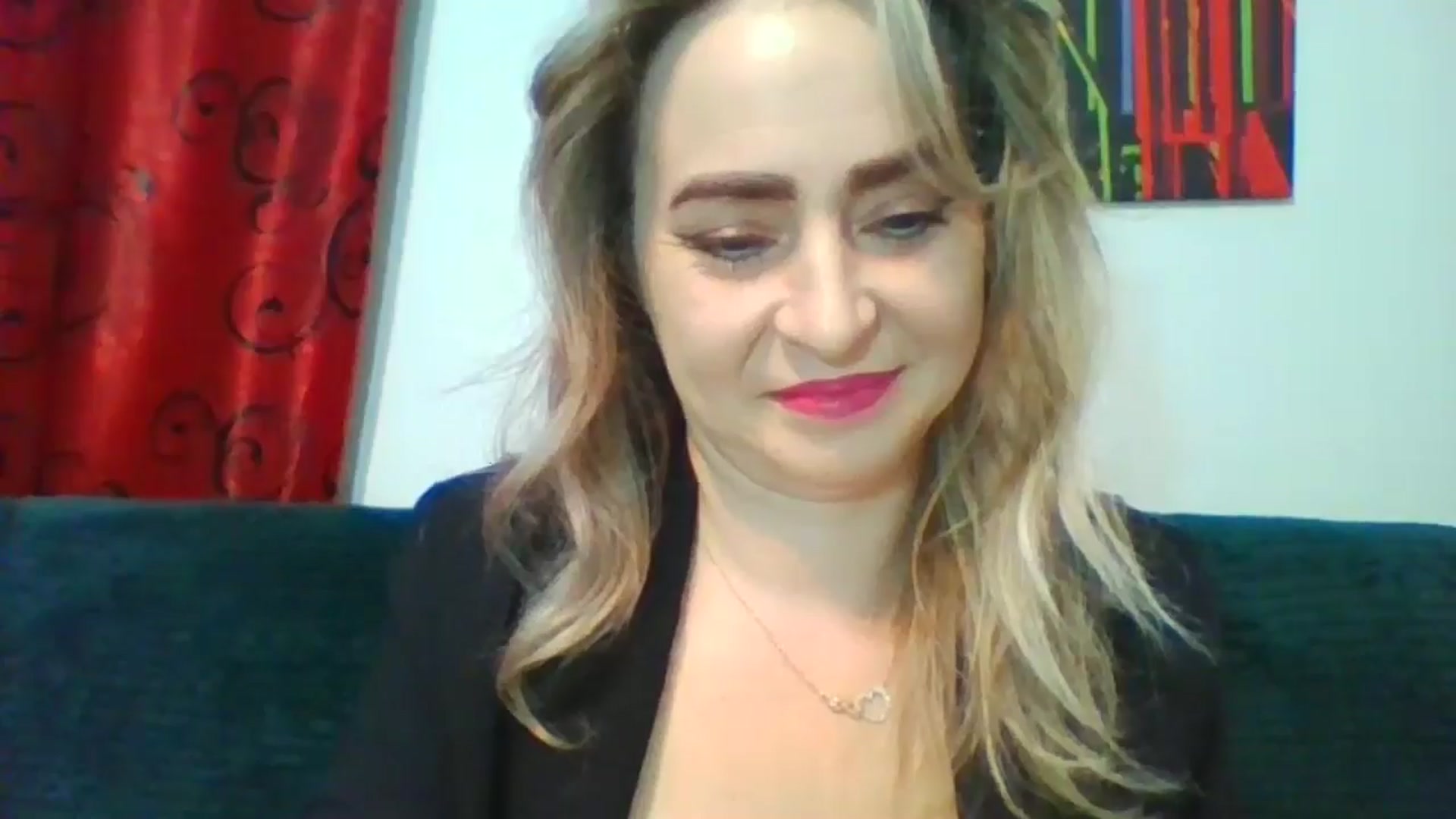 Gallery image thumbnail from born_to_sin's myfreecams stream on, 01/04/2025, 17:27 image 9 of 20