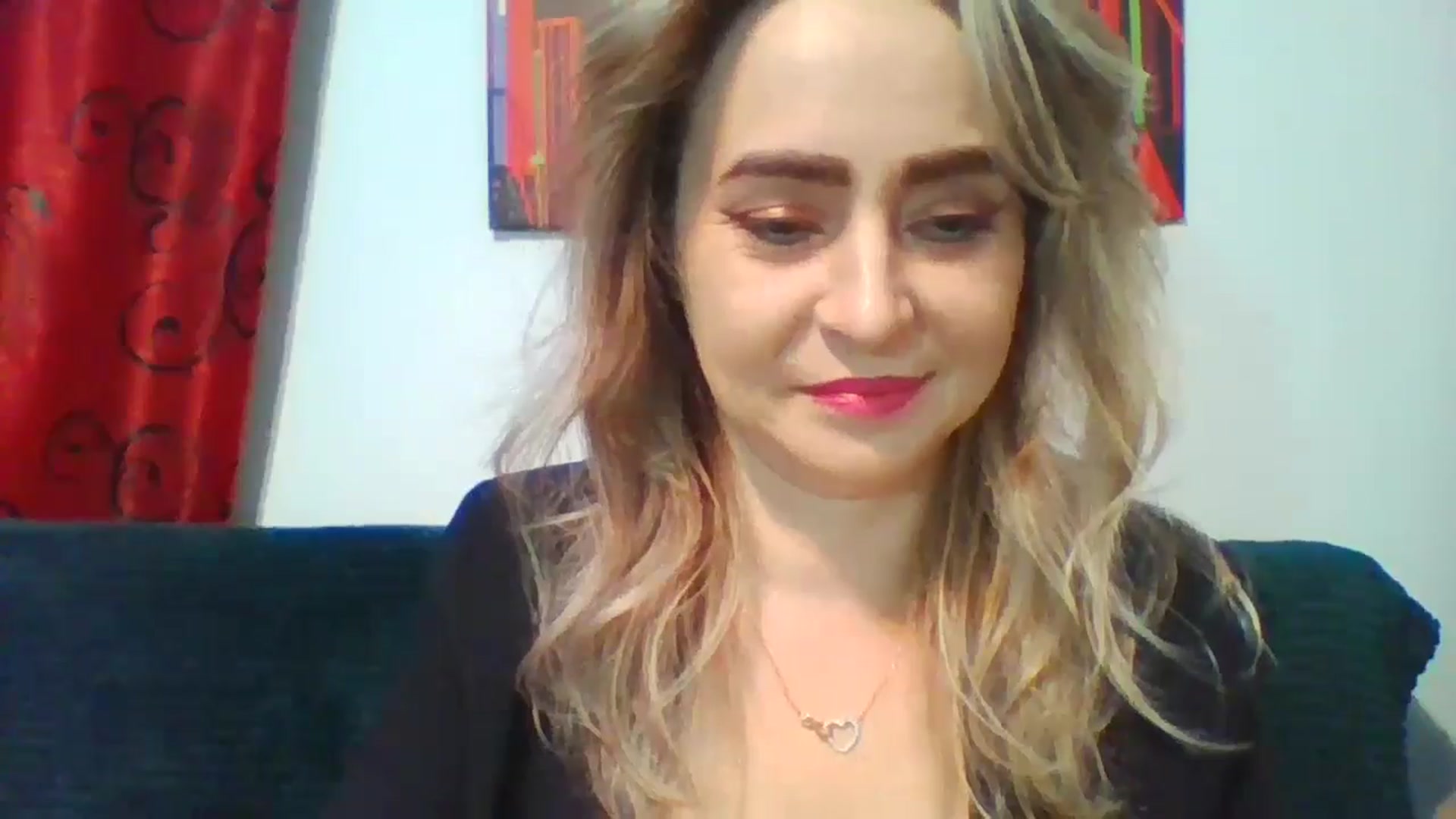 Gallery image thumbnail from born_to_sin's myfreecams stream on, 01/04/2025, 17:27 image 19 of 20