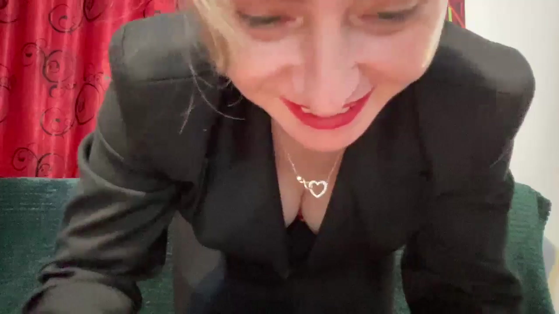 Gallery image thumbnail from born_to_sin's myfreecams stream on, 01/12/2025, 19:05 image 12 of 20