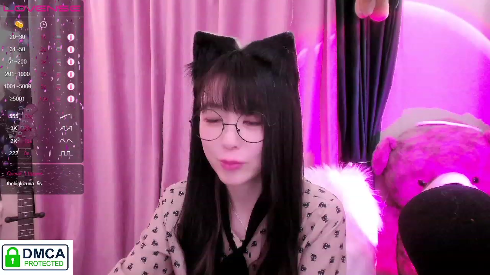 Gallery image thumbnail from borntomeow's myfreecams stream on, 04/02/2023, 05:27 image 10 of 20