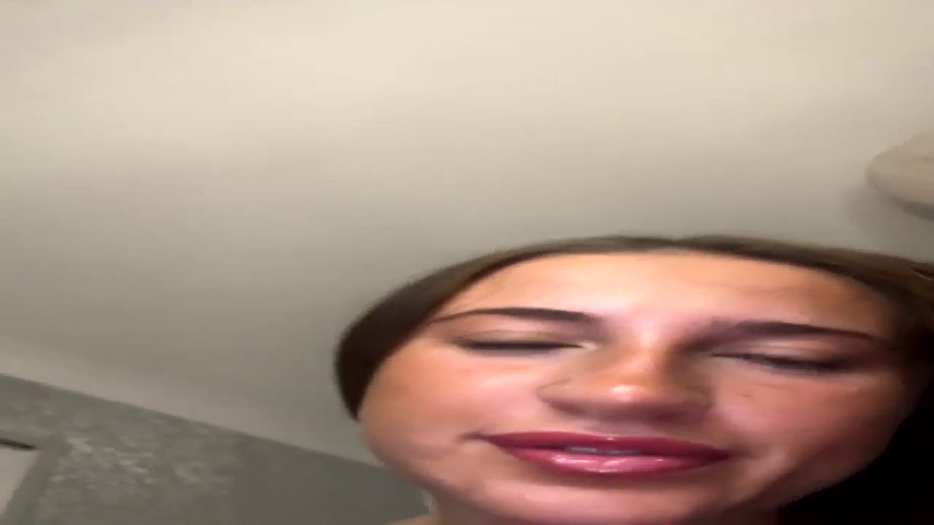 Gallery image thumbnail from bossbabe1's myfreecams stream on, 12/10/2023, 16:18 image 8 of 20