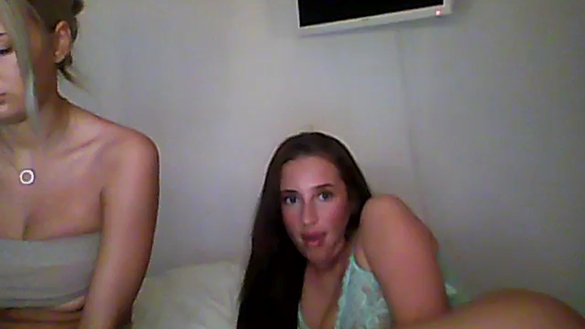 Gallery image thumbnail from bossbabe1's myfreecams stream on, 12/14/2023, 16:22 image 14 of 20
