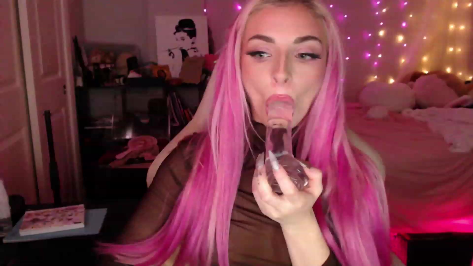 Gallery image thumbnail from boudoirbunny's myfreecams stream on, 11/18/2022, 03:33 image 1 of 20