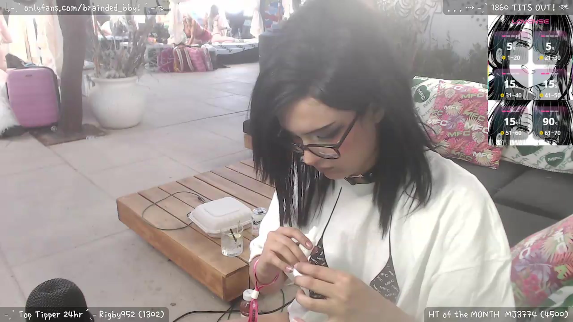 Gallery image thumbnail from braindedbby's myfreecams stream on, 05/19/2026, 04:00 image 6 of 20