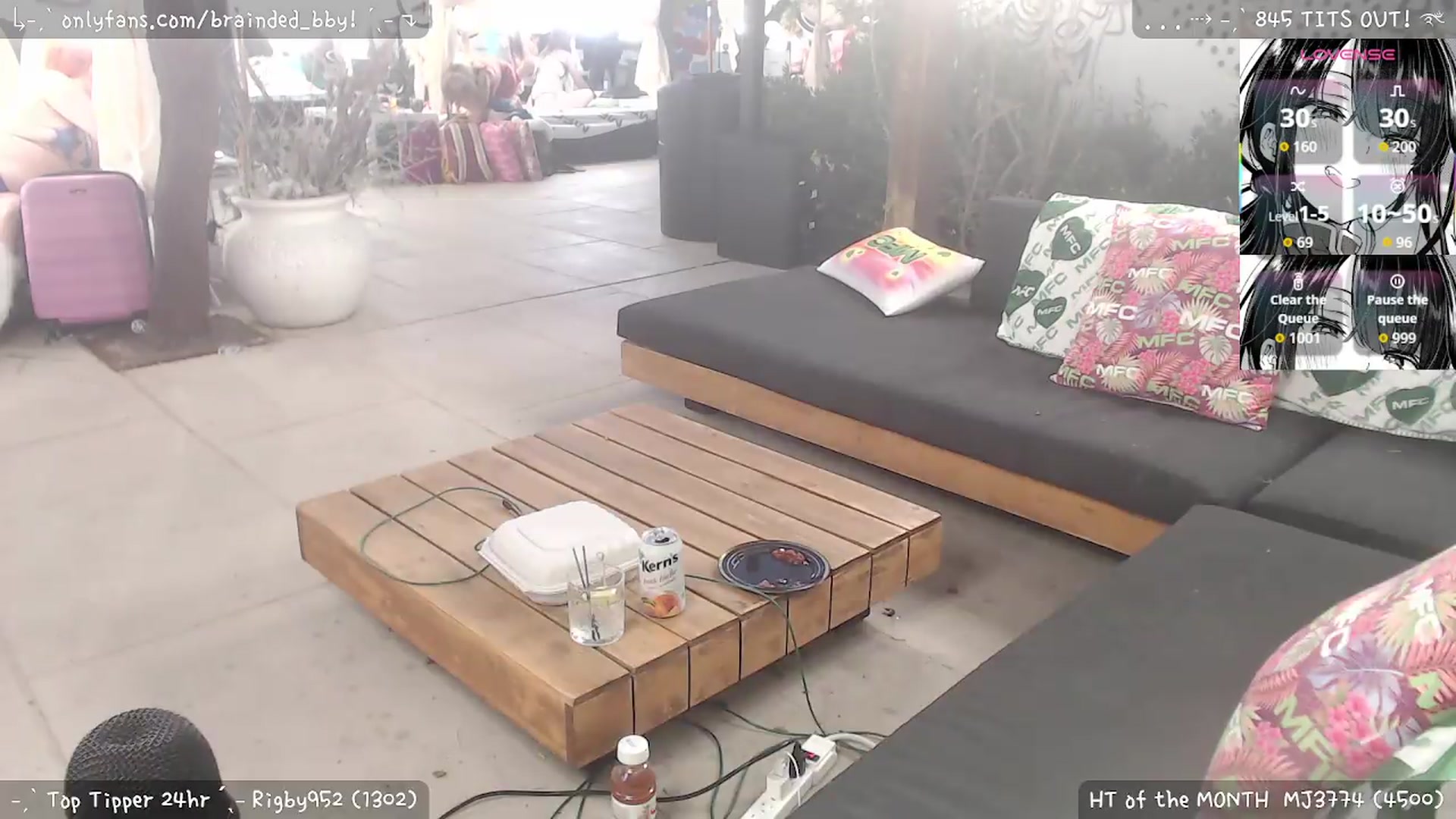 Gallery image thumbnail from braindedbby's myfreecams stream on, 05/19/2026, 04:00 image 8 of 20