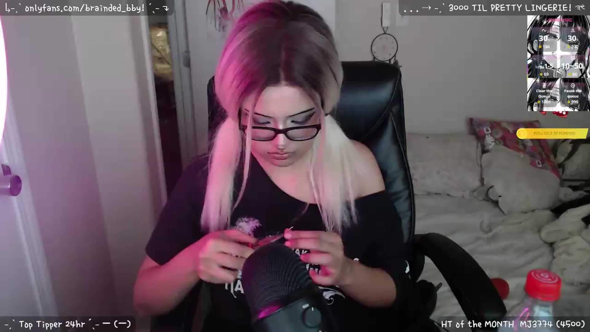 Gallery image thumbnail from braindedbby's myfreecams stream on, 05/27/2026, 24:03 image 3 of 20