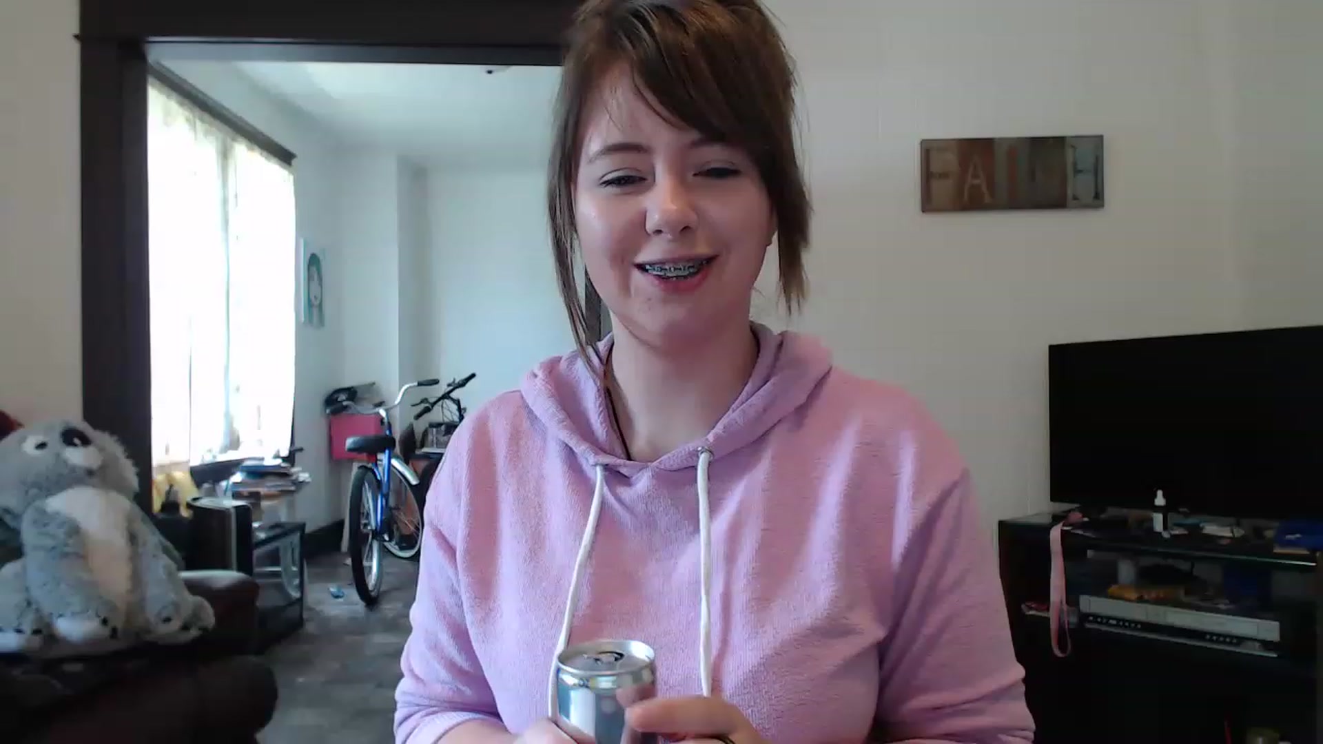 Gallery image thumbnail from brattybritt's myfreecams stream on, 07/22/2023, 17:39 image 13 of 20
