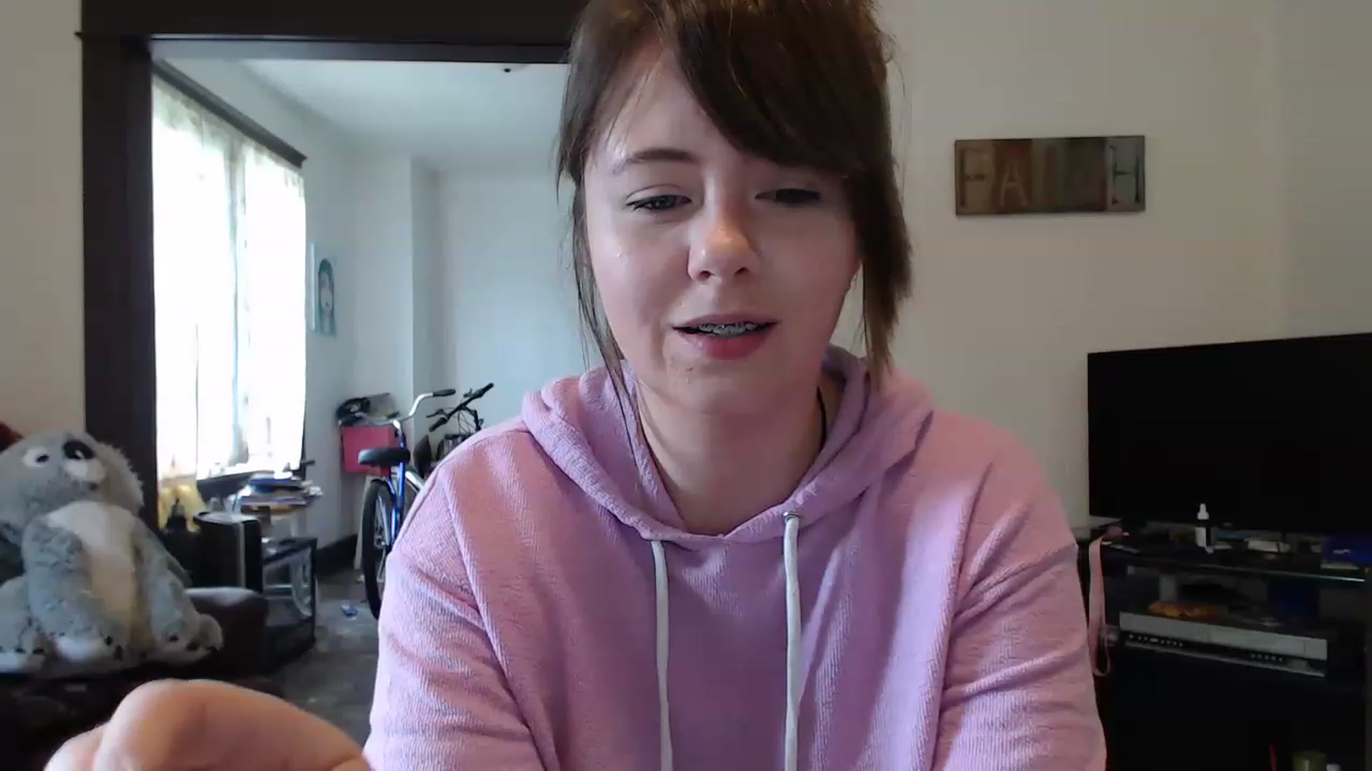 Gallery image thumbnail from brattybritt's myfreecams stream on, 07/22/2023, 17:39 image 14 of 20