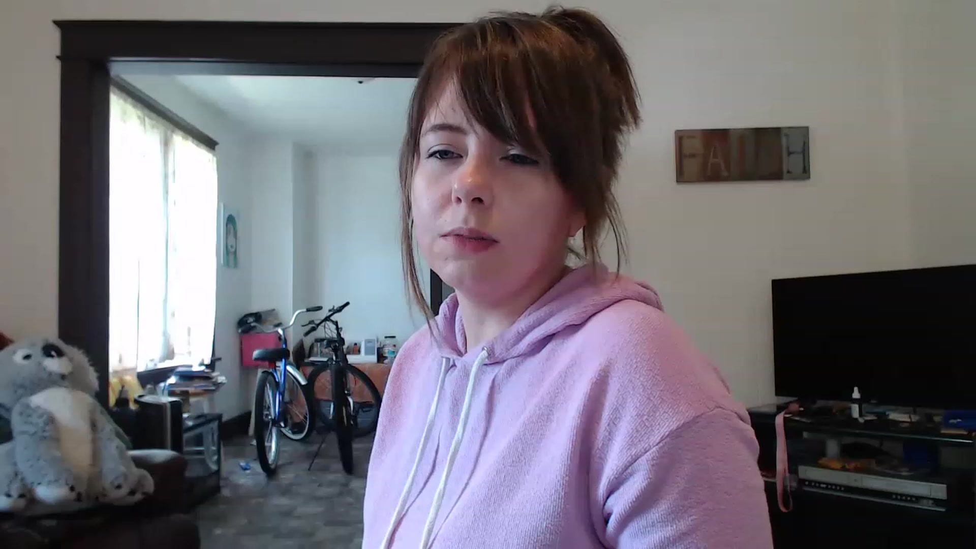 Gallery image thumbnail from brattybritt's myfreecams stream on, 07/22/2023, 17:39 image 10 of 20