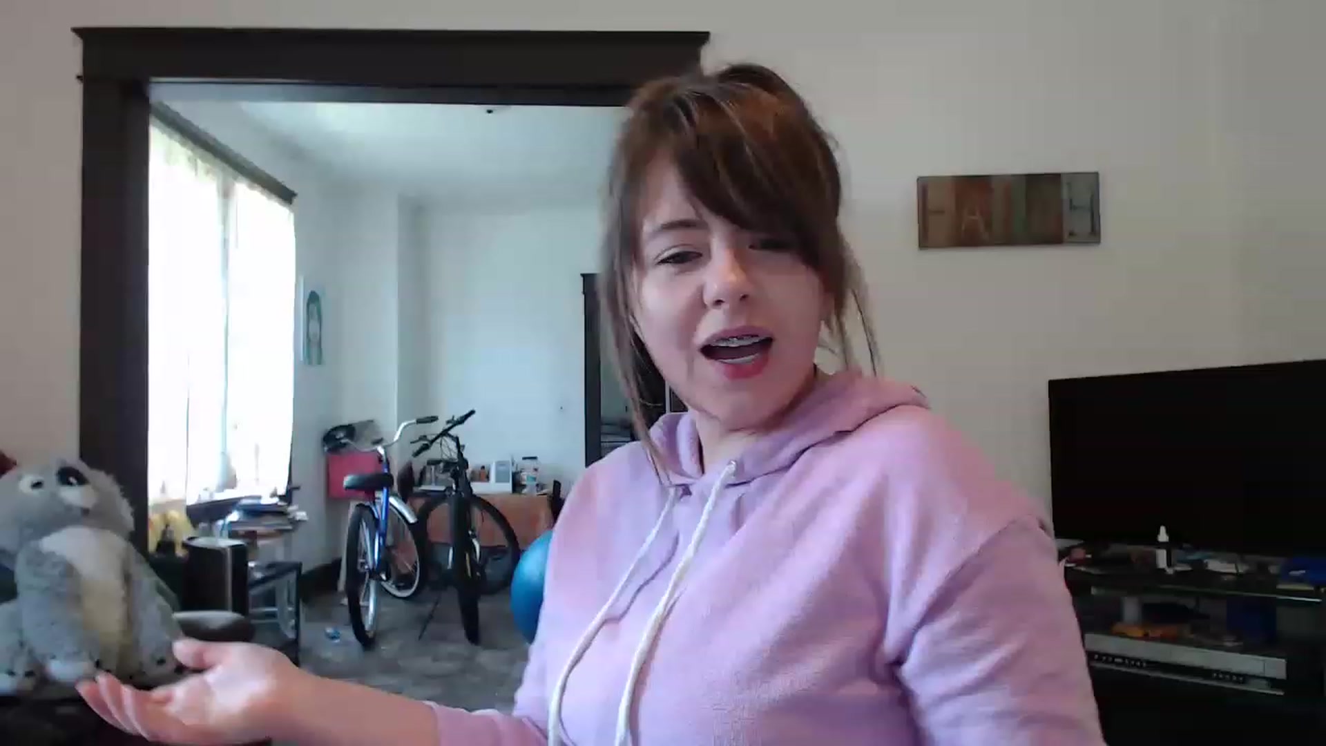 Gallery image thumbnail from brattybritt's myfreecams stream on, 07/22/2023, 17:39 image 8 of 20