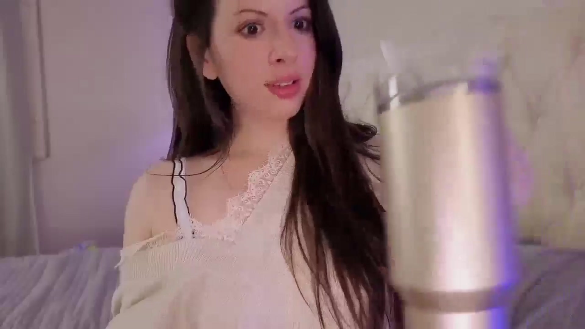 Gallery image thumbnail from brattyisa's myfreecams stream on, 10/20/2025, 06:51 image 5 of 20
