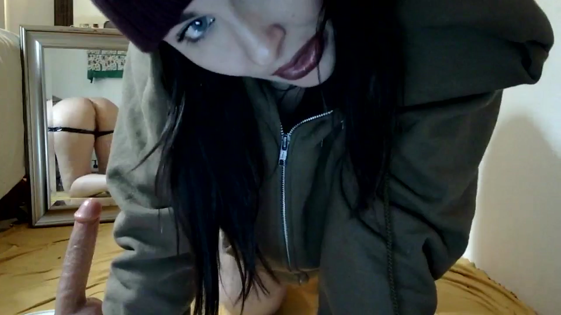 Gallery image thumbnail from briannabills's myfreecams stream on, 03/17/2025, 02:59 image 10 of 20
