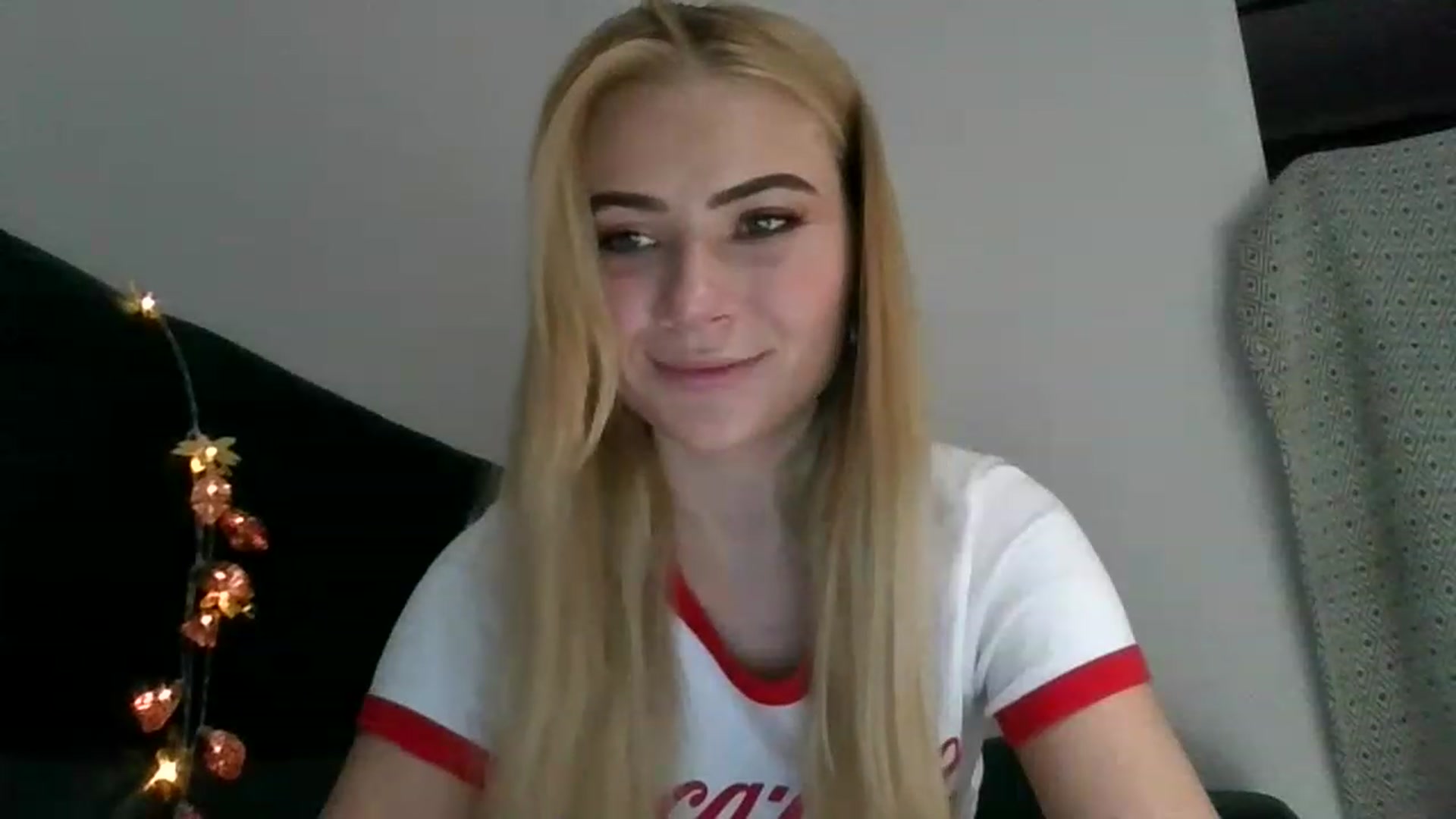 Gallery image thumbnail from bridetobe's myfreecams stream on, 12/08/2022, 23:31 image 5 of 20