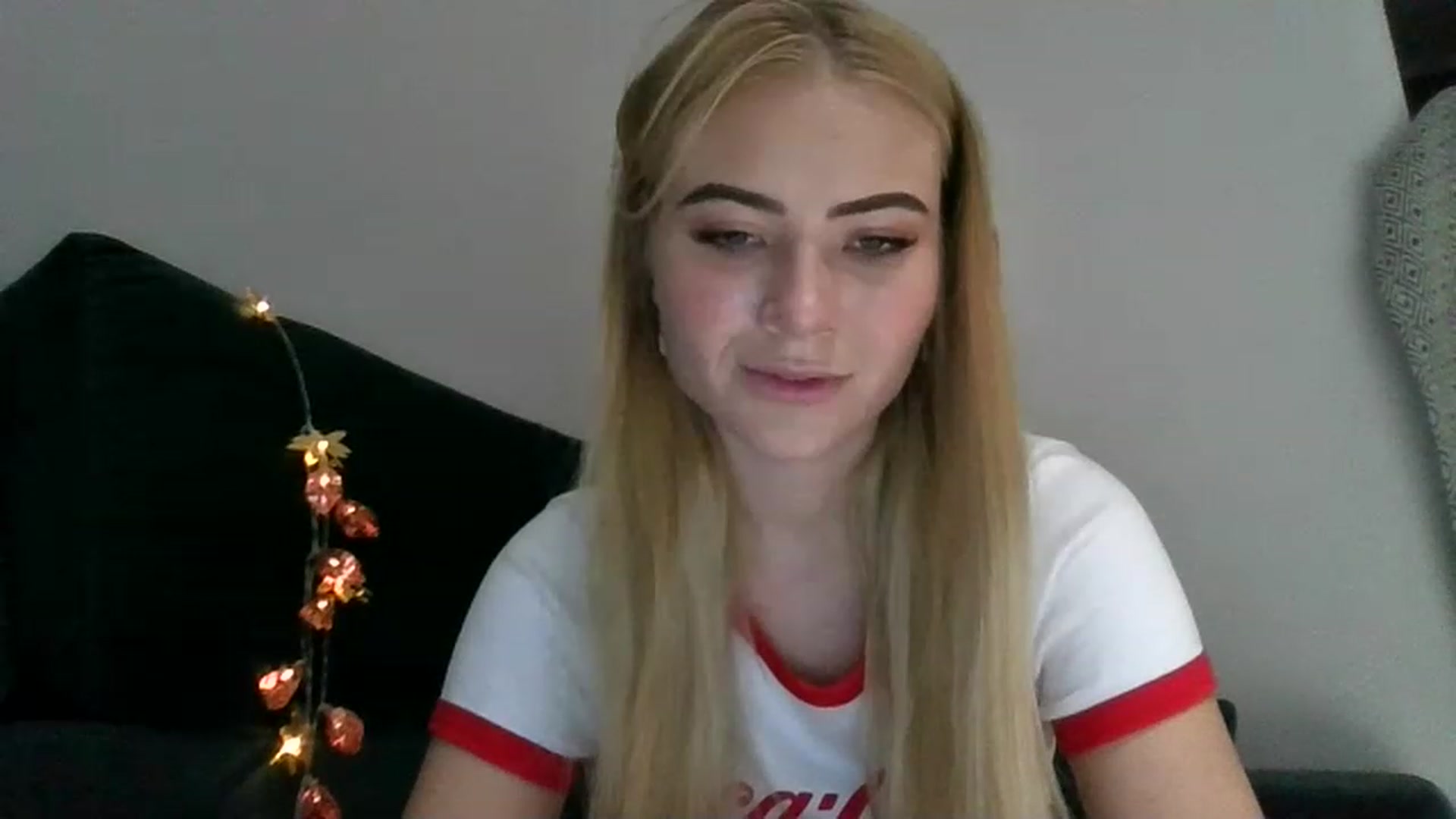 Gallery image thumbnail from bridetobe's myfreecams stream on, 12/08/2022, 23:31 image 10 of 20
