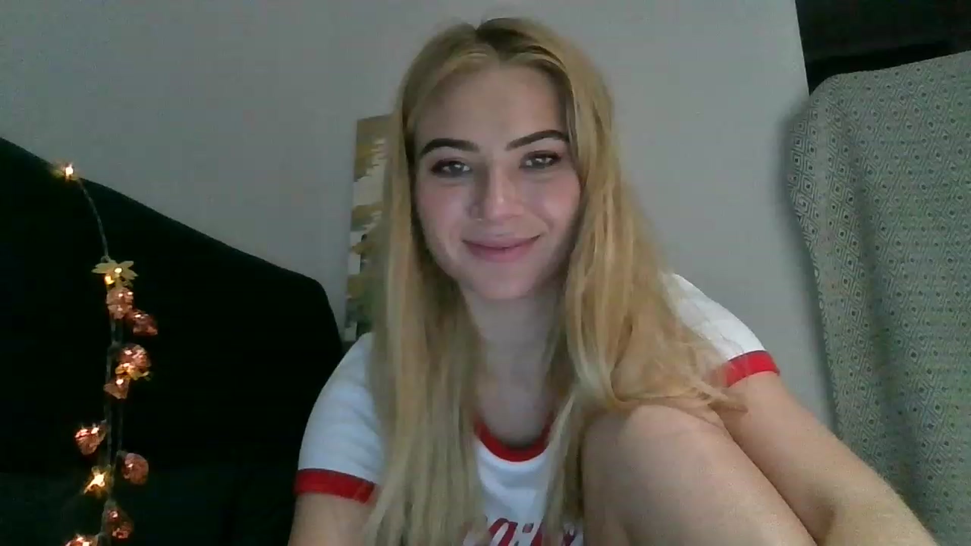 Gallery image thumbnail from bridetobe's myfreecams stream on, 12/09/2022, 01:50 image 16 of 20