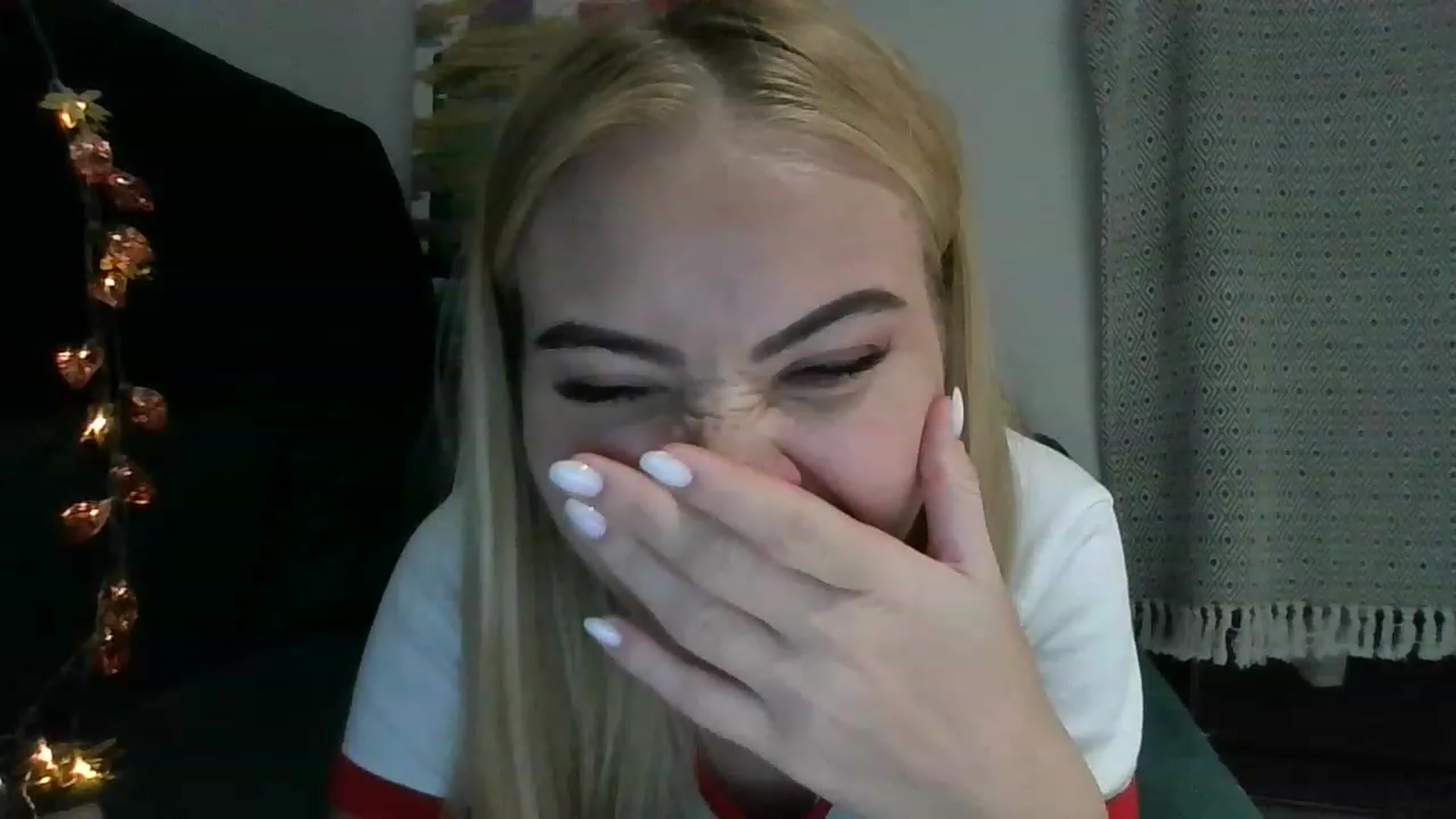 Gallery image thumbnail from bridetobe's myfreecams stream on, 12/09/2022, 01:50 image 10 of 20