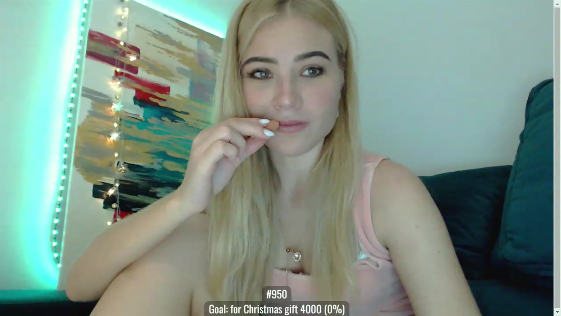 Gallery image thumbnail from bridetobe's myfreecams stream on, 12/12/2022, 21:26 image 6 of 20