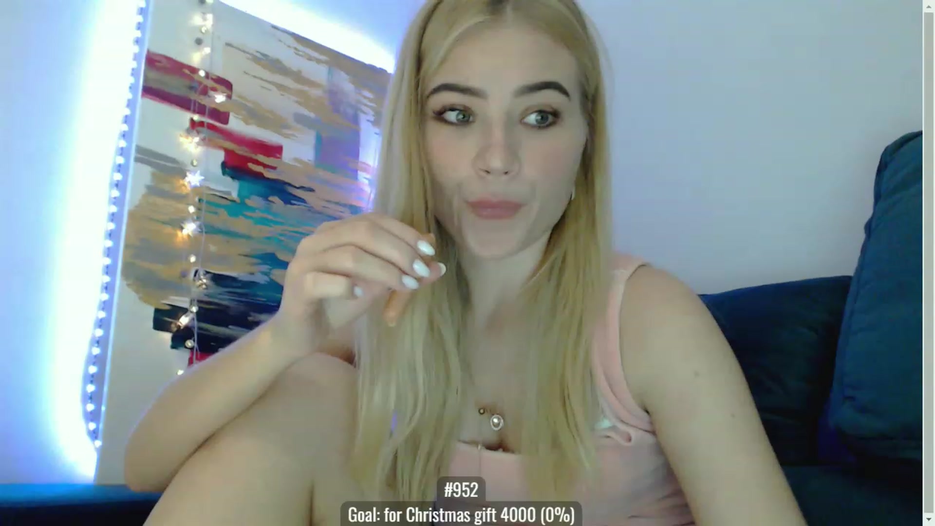 Gallery image thumbnail from bridetobe's myfreecams stream on, 12/12/2022, 21:26 image 5 of 20