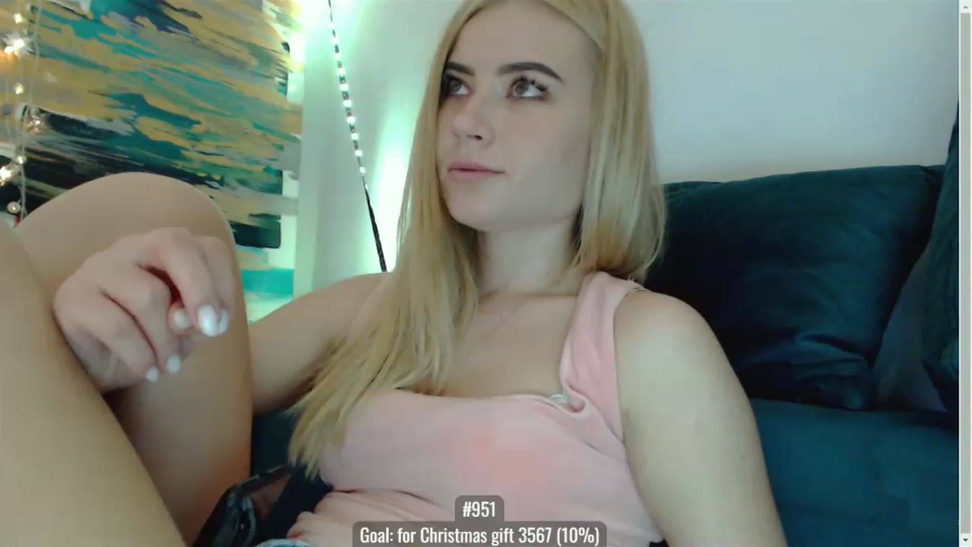 Gallery image thumbnail from bridetobe's myfreecams stream on, 12/12/2022, 23:07 image 18 of 20