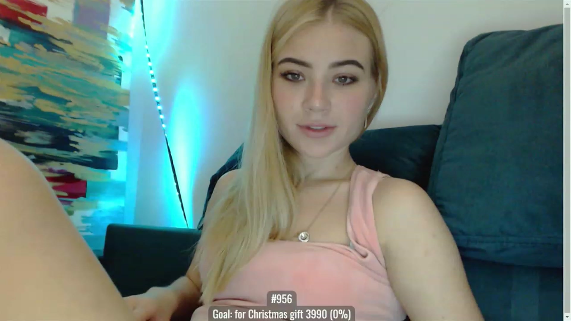 Gallery image thumbnail from bridetobe's myfreecams stream on, 12/12/2022, 23:07 image 2 of 20