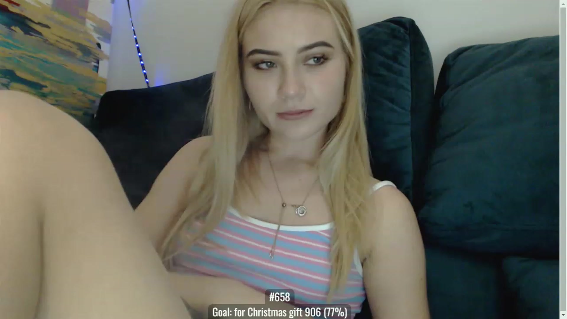Gallery image thumbnail from bridetobe's myfreecams stream on, 12/16/2022, 01:33 image 14 of 20