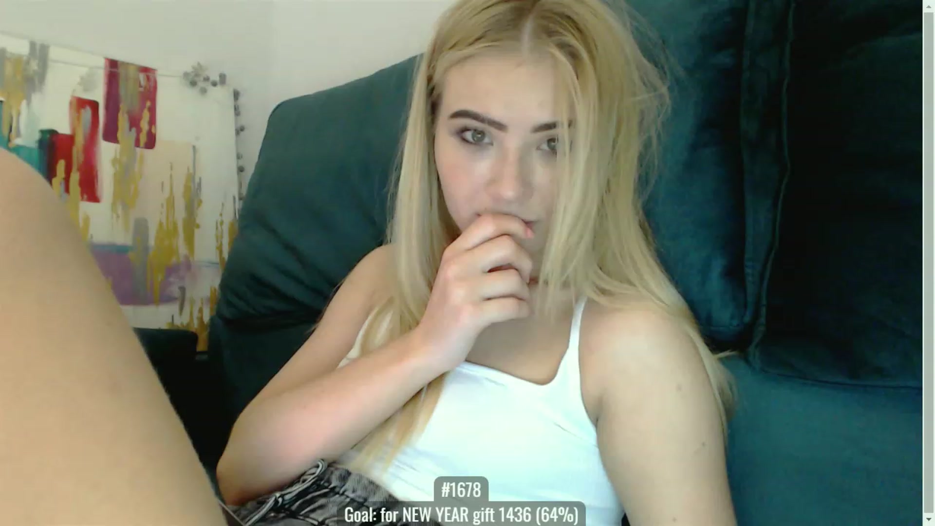 Gallery image thumbnail from bridetobe's myfreecams stream on, 01/06/2023, 24:59 image 3 of 20