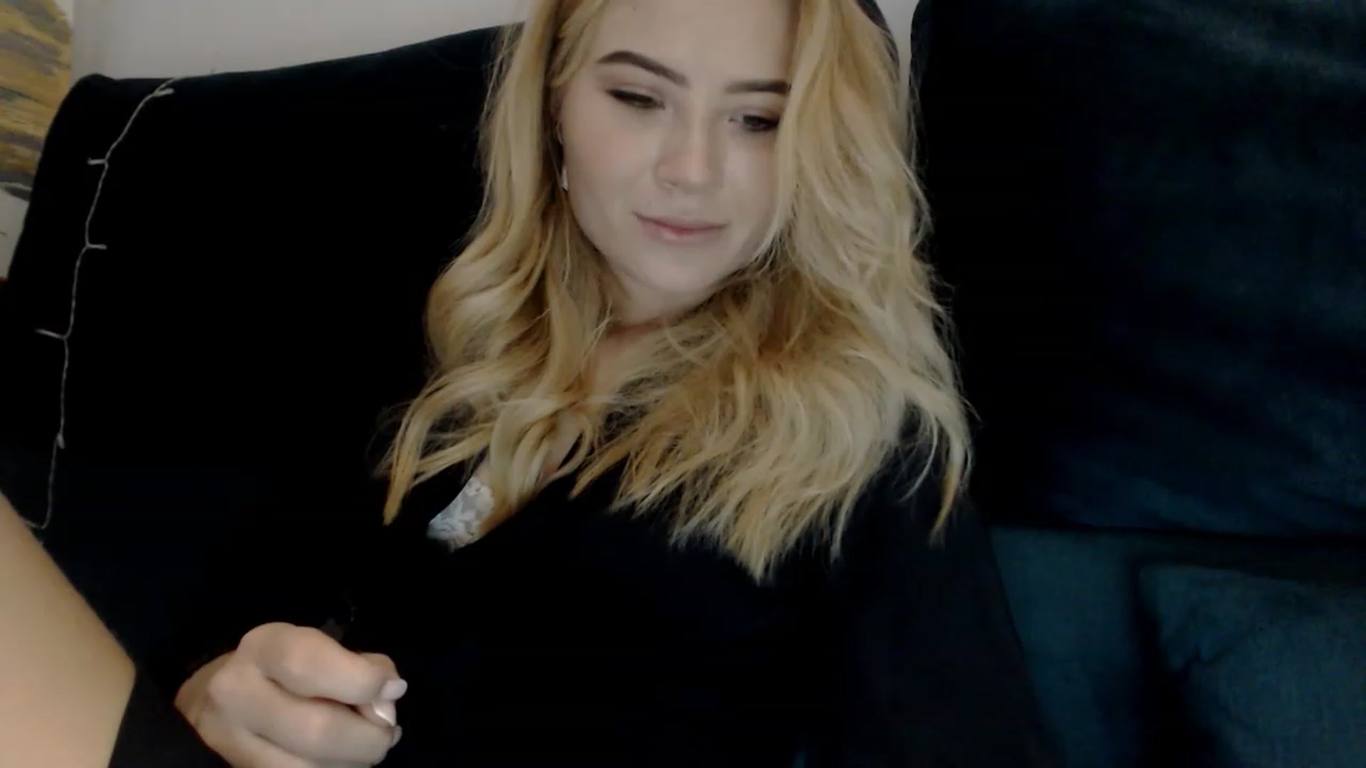 Gallery image thumbnail from bridetobe's myfreecams stream on, 02/05/2023, 02:49 image 18 of 20