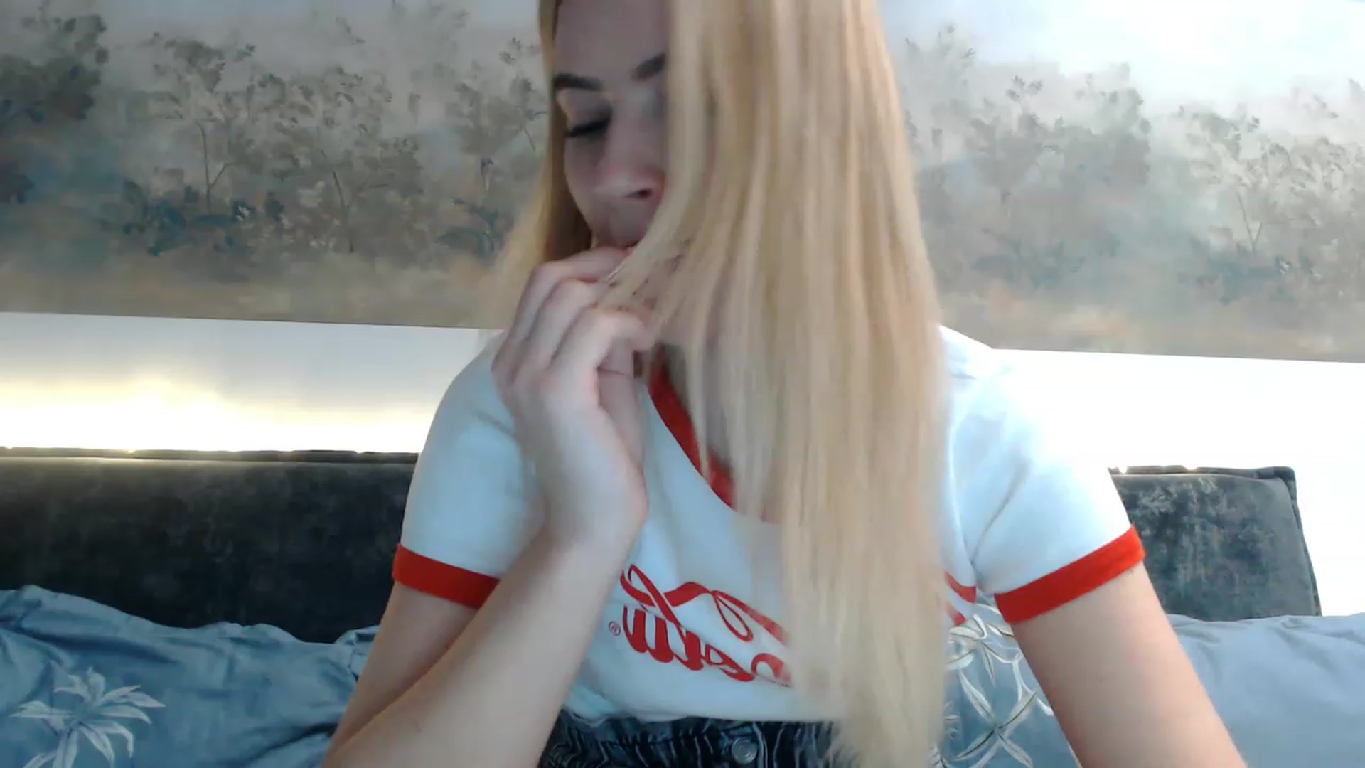 Gallery image thumbnail from bridetobe's myfreecams stream on, 02/13/2023, 04:53 image 10 of 20