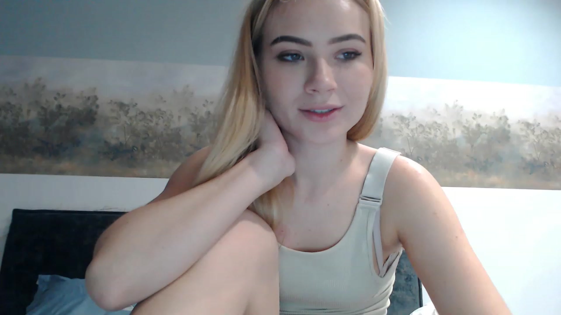 Gallery image thumbnail from bridetobe's myfreecams stream on, 02/14/2023, 24:52 image 5 of 20