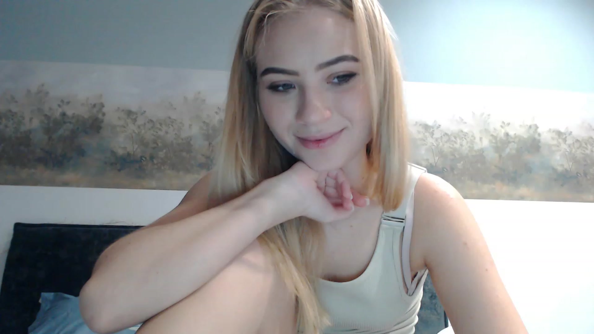 Gallery image thumbnail from bridetobe's myfreecams stream on, 02/14/2023, 24:52 image 8 of 20