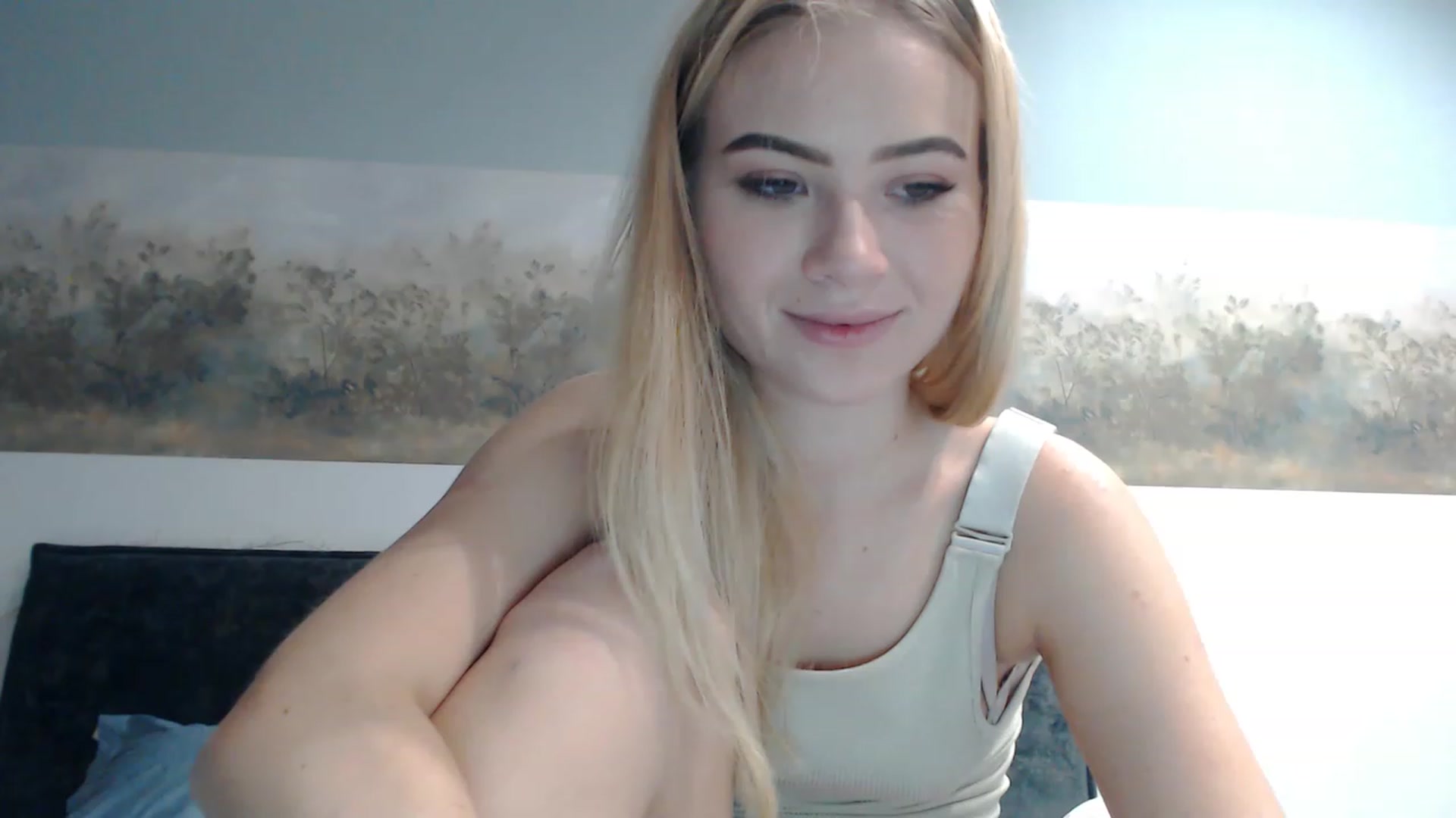Gallery image thumbnail from bridetobe's myfreecams stream on, 02/14/2023, 24:52 image 7 of 20