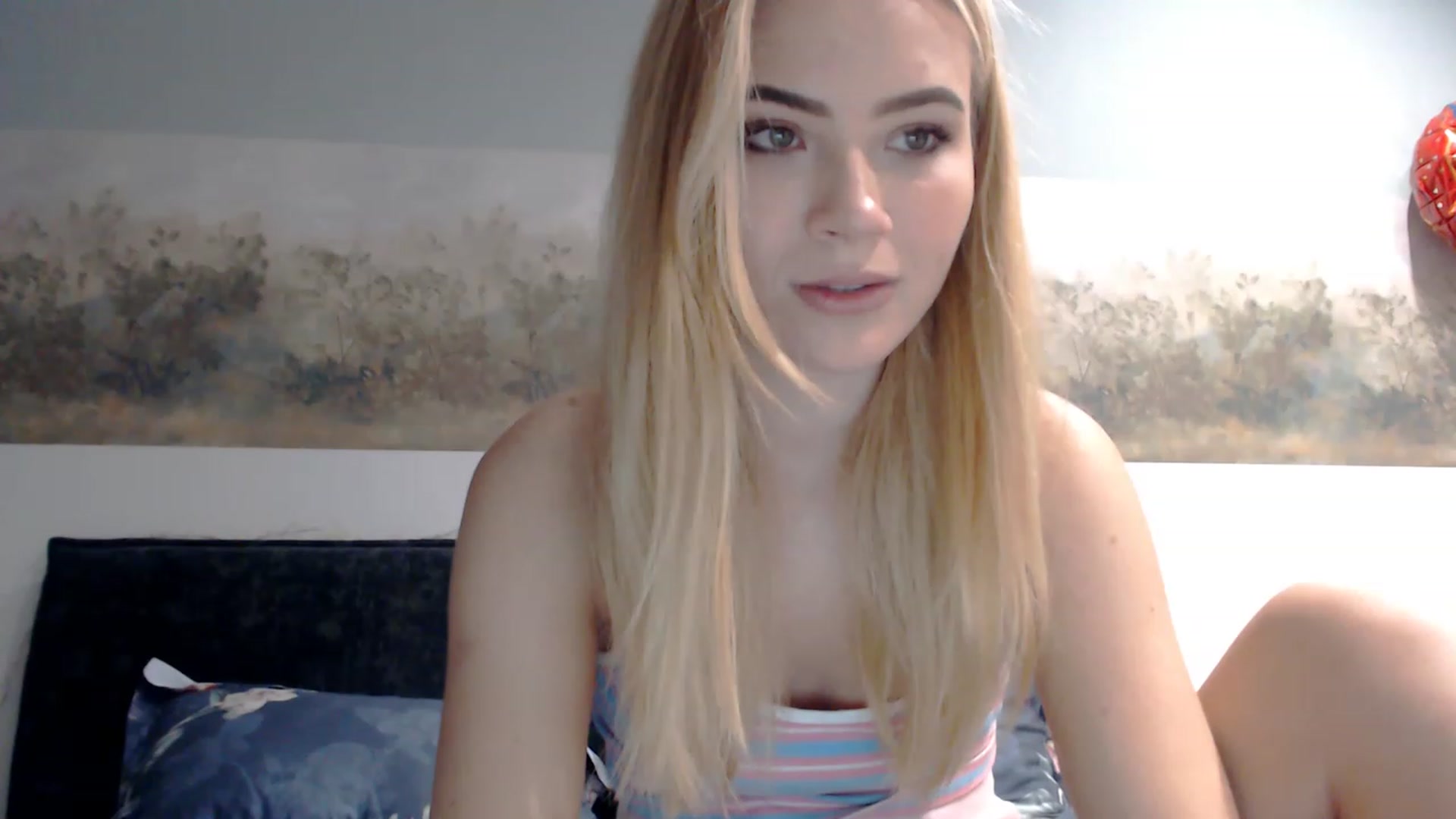 Gallery image thumbnail from bridetobe's myfreecams stream on, 02/19/2023, 24:08 image 4 of 20