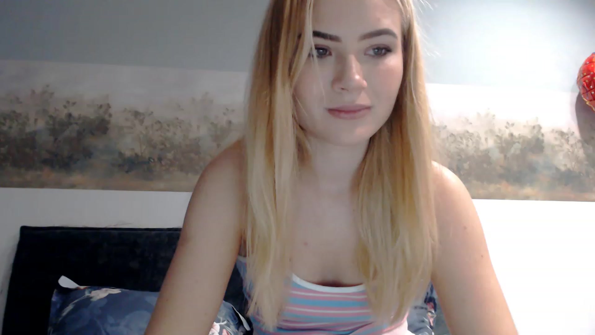 Gallery image thumbnail from bridetobe's myfreecams stream on, 02/19/2023, 24:08 image 14 of 20