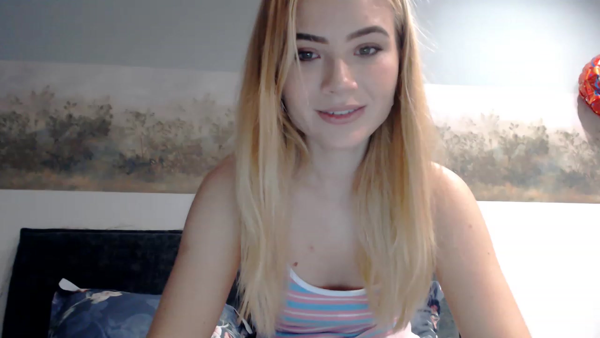 Gallery image thumbnail from bridetobe's myfreecams stream on, 02/19/2023, 24:08 image 13 of 20