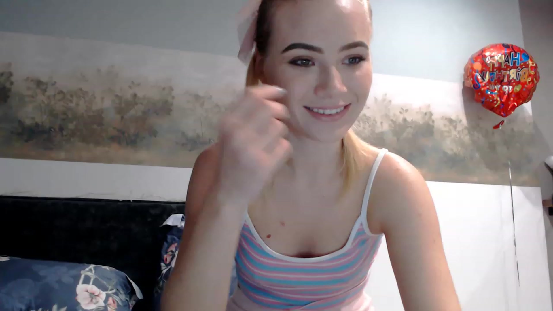 Gallery image thumbnail from bridetobe's myfreecams stream on, 02/19/2023, 01:50 image 20 of 20